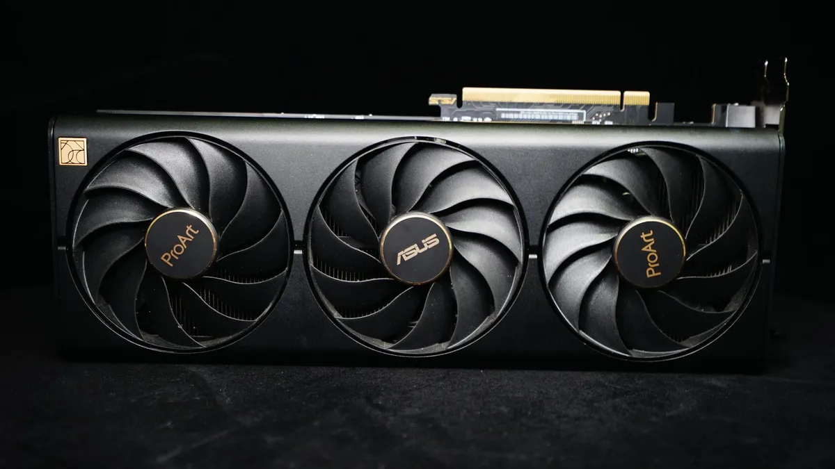 GeForce RTX 4080 16GB GAMING X SLIM Graphics Card GPU
